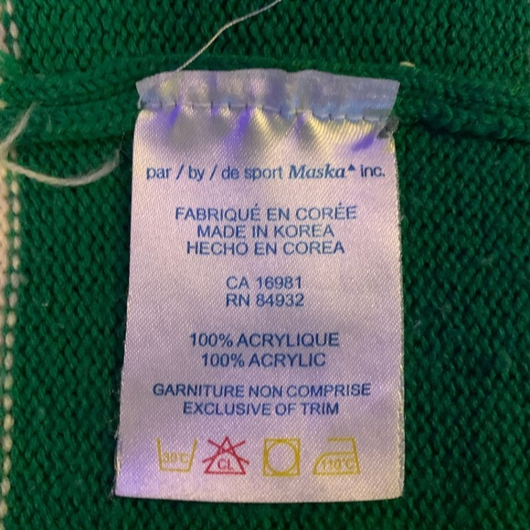 Vancouver Canucks Roger Edward’s XL Hockey Jersey - Picture 6 of 6